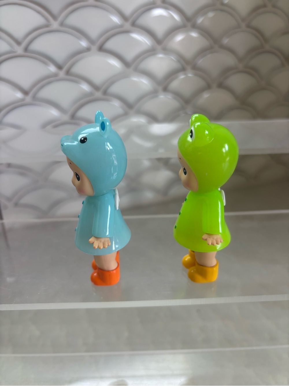 Sonny Angel Rainy Day Series - frog and hippo (set of 2) - Picture 4 of 5